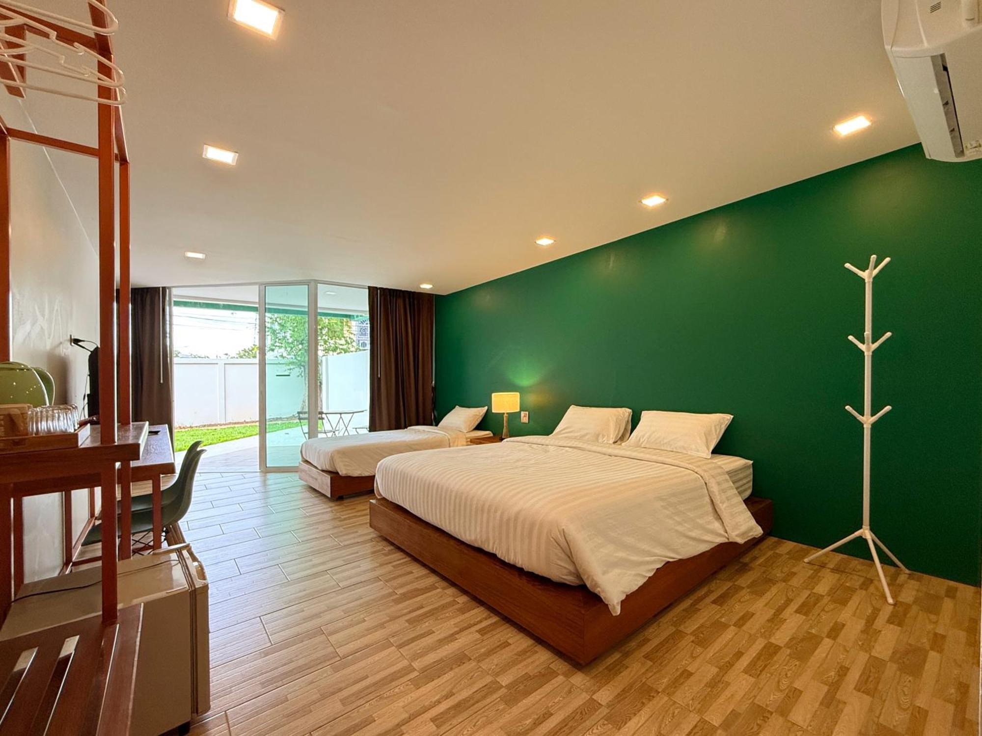 Plernpetch Hotel Surat Thani Dış mekan fotoğraf